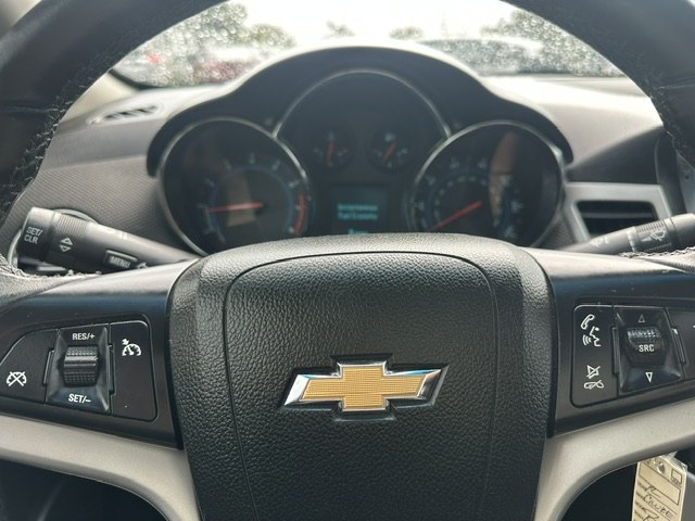 Photo 12 of this CHEVROLET CRUZE