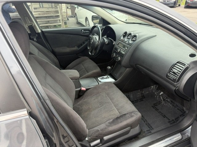 Photo 15 of this NISSAN ALTIMA