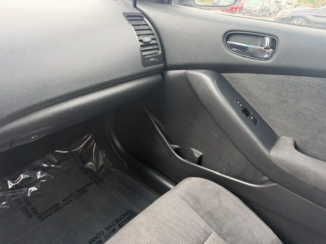 Photo 18 of this NISSAN ALTIMA
