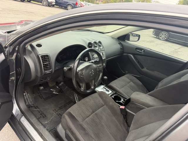 Photo 10 of this NISSAN ALTIMA