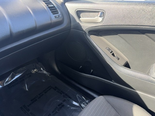 Photo 19 of this KIA FORTE