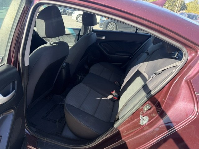 Photo 11 of this KIA FORTE