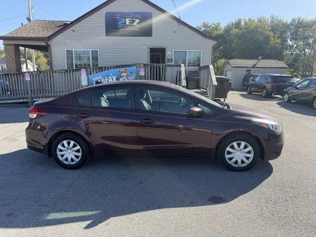 Photo 2 of this KIA FORTE