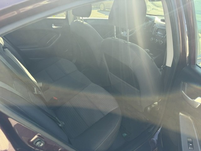 Photo 14 of this KIA FORTE