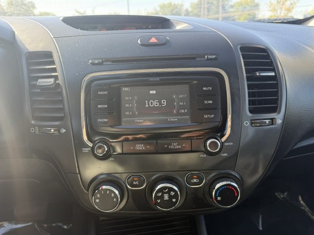 Photo 17 of this KIA FORTE