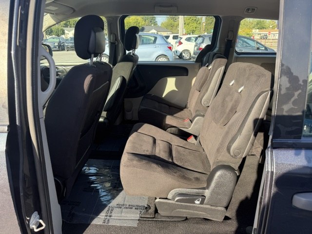 Photo 11 of this DODGE GRAND CARAVAN