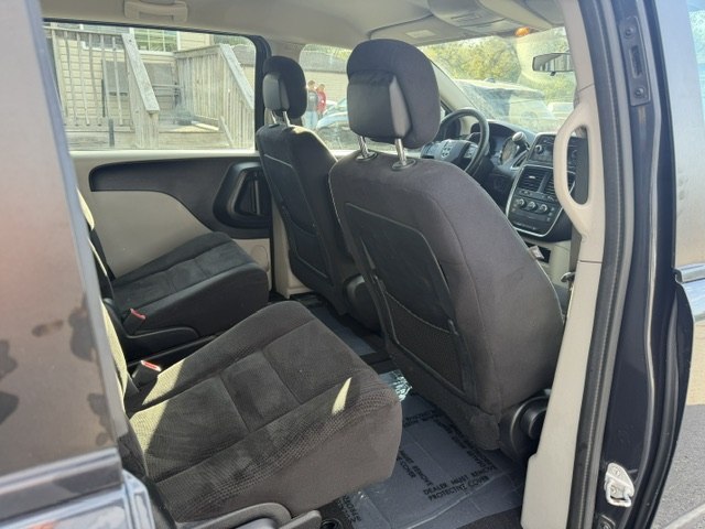 Photo 15 of this DODGE GRAND CARAVAN