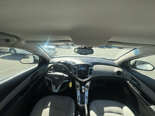 Photo 21 of this CHEVROLET CRUZE