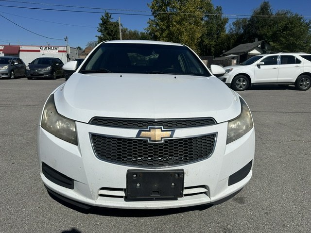 Photo 8 of this CHEVROLET CRUZE