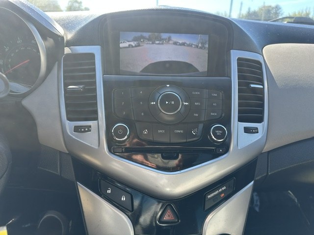 Photo 15 of this CHEVROLET CRUZE