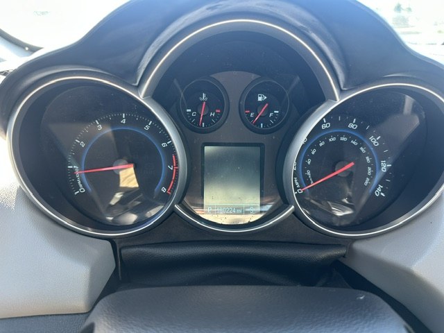 Photo 10 of this CHEVROLET CRUZE