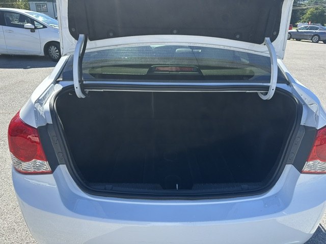 Photo 18 of this CHEVROLET CRUZE