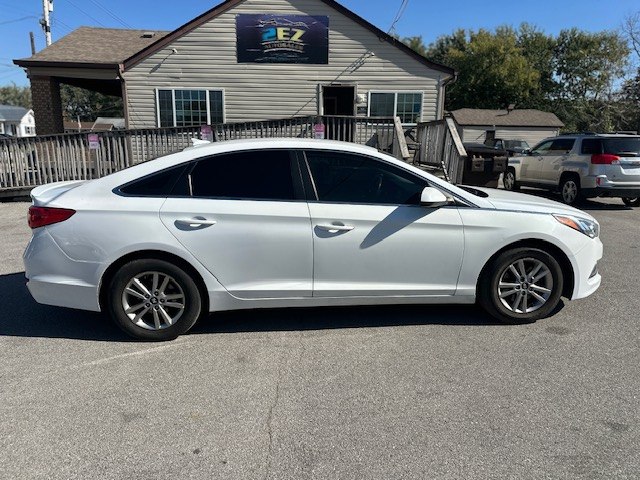 Photo 2 of this HYUNDAI SONATA