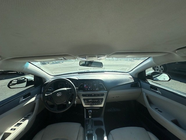 Photo 20 of this HYUNDAI SONATA