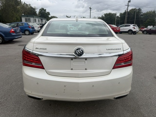 Photo 4 of this BUICK LACROSSE