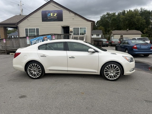 Photo 2 of this BUICK LACROSSE