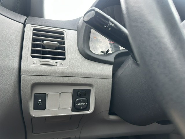 Photo 13 of this TOYOTA COROLLA