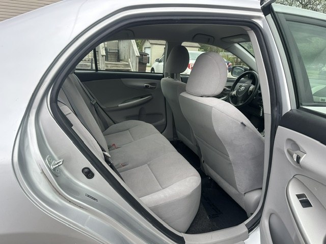 Photo 17 of this TOYOTA COROLLA