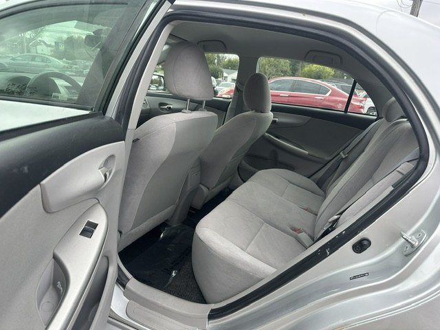 Photo 15 of this TOYOTA COROLLA