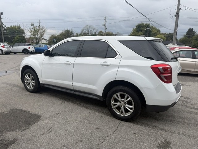 Photo 6 of this CHEVROLET EQUINOX