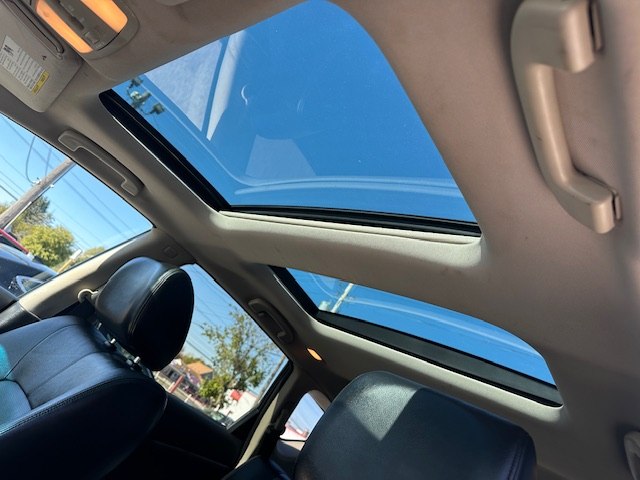 Photo 10 of this NISSAN MURANO