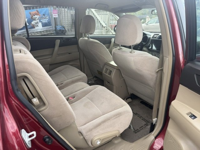 Photo 14 of this TOYOTA HIGHLANDER