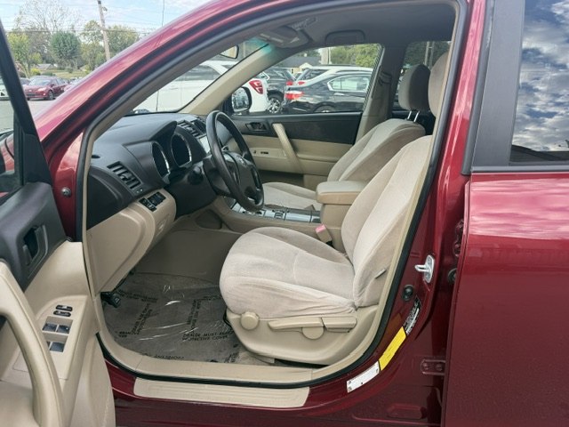 Photo 9 of this TOYOTA HIGHLANDER