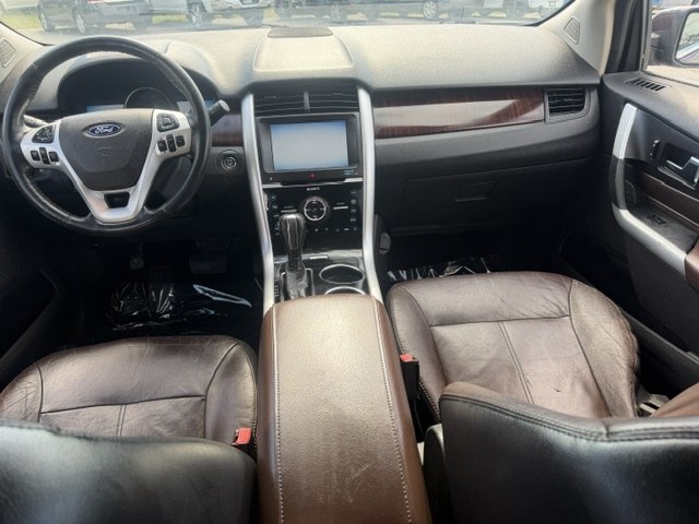Photo 12 of this FORD EDGE