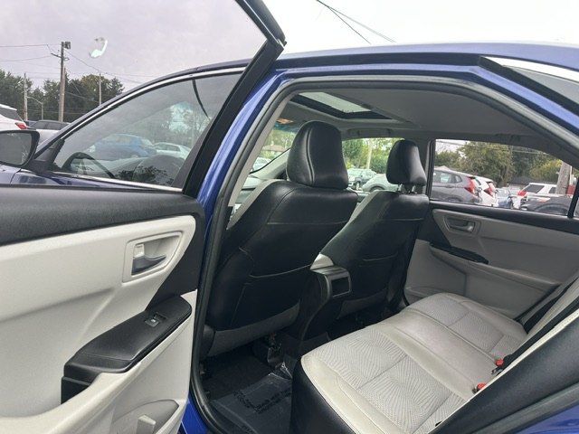 Photo 18 of this TOYOTA CAMRY