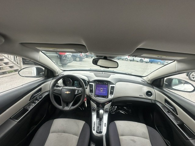 Photo 21 of this CHEVROLET CRUZE