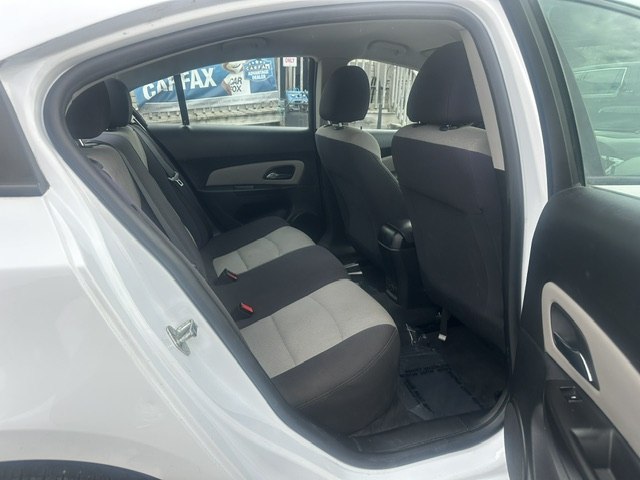 Photo 19 of this CHEVROLET CRUZE