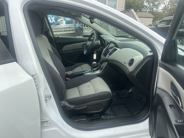 Photo 20 of this CHEVROLET CRUZE