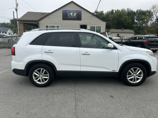 Photo 2 of this KIA SORENTO