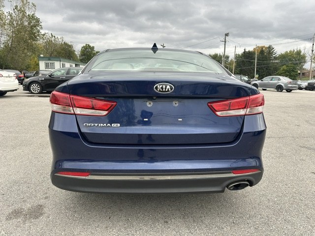 Photo 4 of this KIA OPTIMA