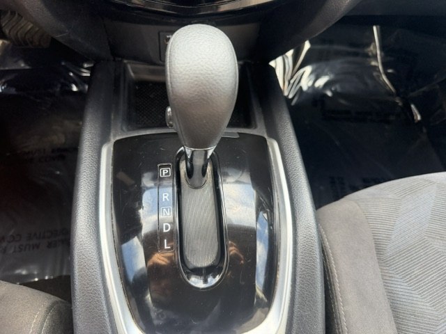 Photo 18 of this NISSAN ROGUE