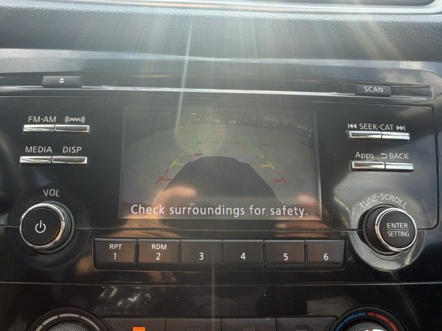 Photo 23 of this NISSAN ROGUE