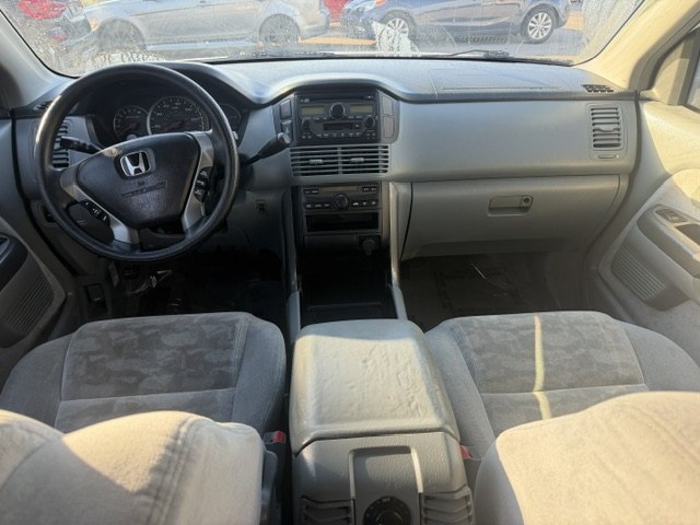 Photo 12 of this HONDA PILOT
