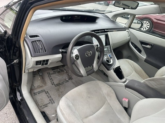 Photo 9 of this TOYOTA PRIUS