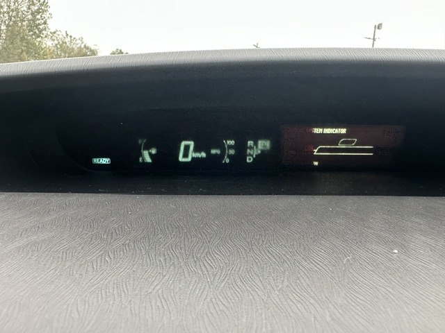 Photo 10 of this TOYOTA PRIUS