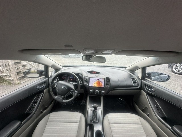 Photo 21 of this KIA FORTE