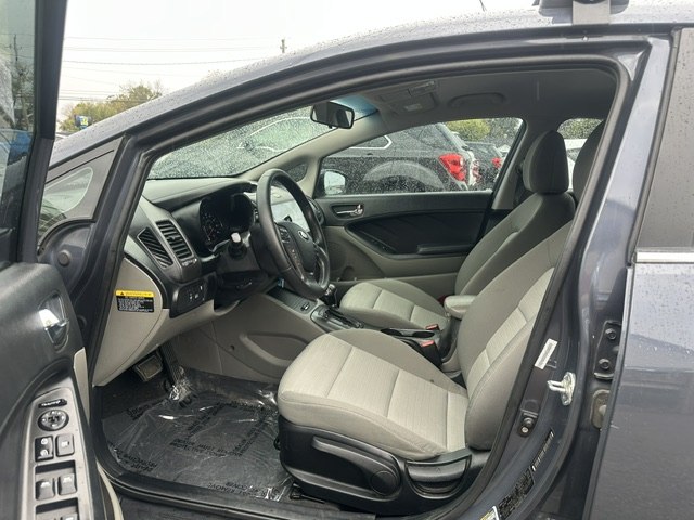 Photo 16 of this KIA FORTE