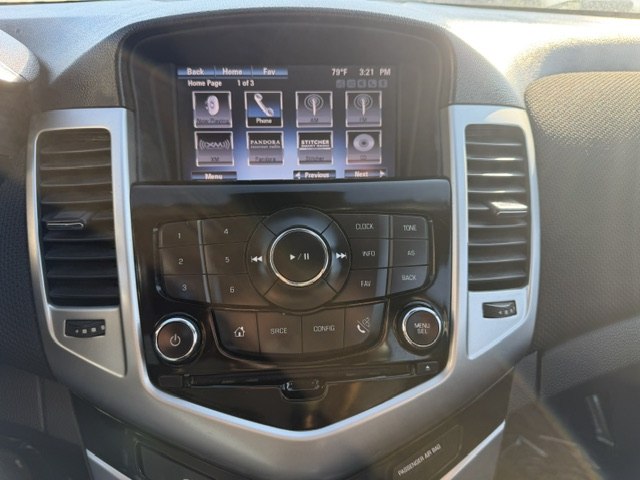 Photo 17 of this CHEVROLET CRUZE