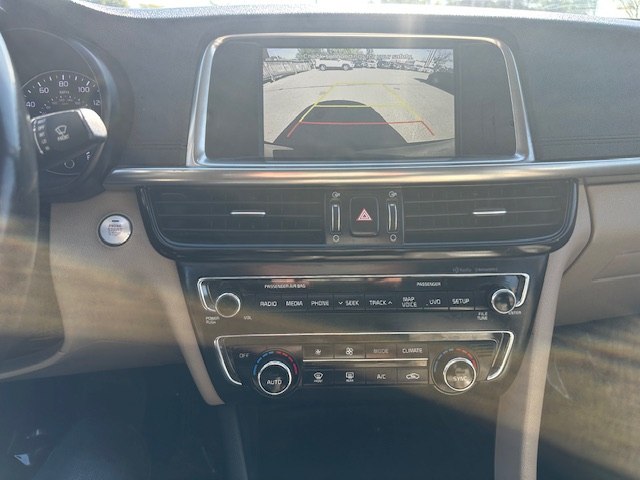 Photo 16 of this KIA OPTIMA
