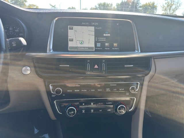 Photo 13 of this KIA OPTIMA