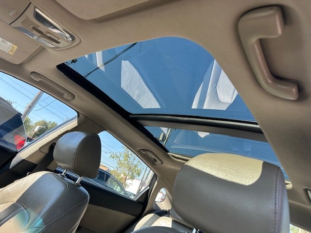 Photo 10 of this KIA OPTIMA