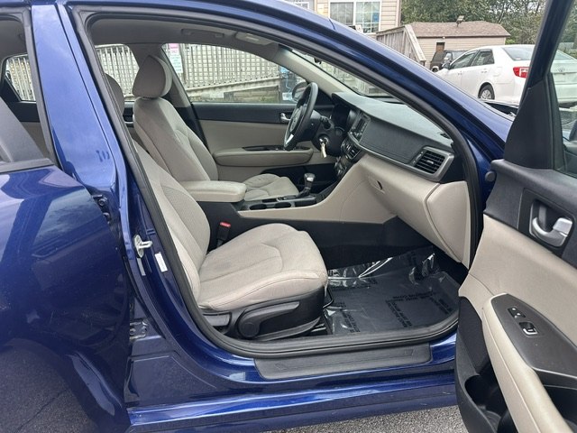 Photo 19 of this HYUNDAI SONATA