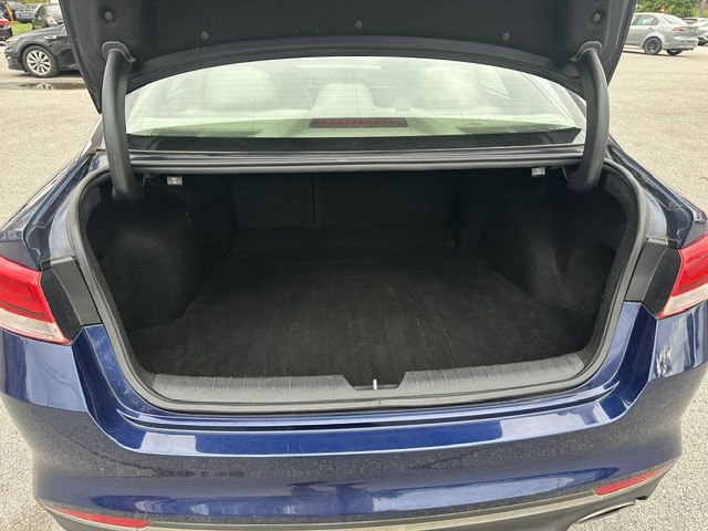 Photo 17 of this HYUNDAI SONATA