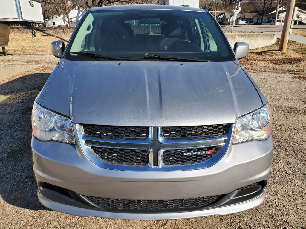 Photo 2 of this DODGE GRAND CARAVAN