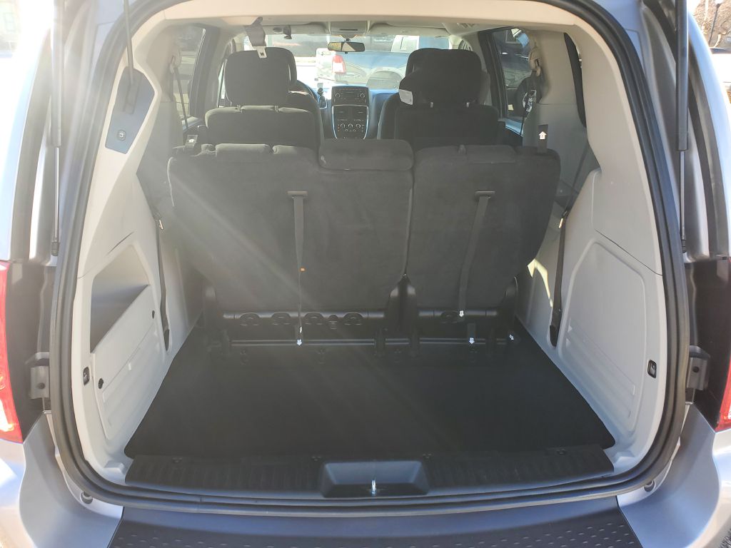 Photo 8 of this DODGE GRAND CARAVAN