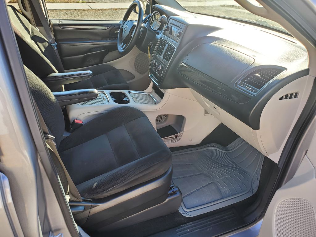 Photo 9 of this DODGE GRAND CARAVAN